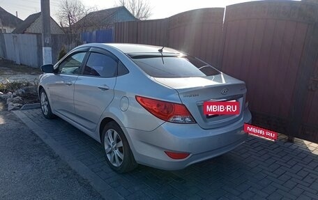 Hyundai Solaris II рестайлинг, 2014 год, 960 000 рублей, 29 фотография