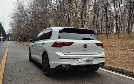 Volkswagen Golf VIII, 2023 год, 2 100 000 рублей, 4 фотография