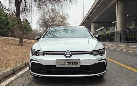 Volkswagen Golf VIII, 2023 год, 2 100 000 рублей, 2 фотография