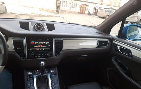 Porsche Macan I рестайлинг, 2016 год, 4 500 000 рублей, 8 фотография