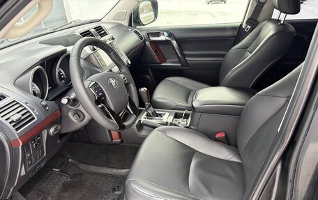 Toyota Land Cruiser Prado 150 рестайлинг 2, 2014 год, 2 950 000 рублей, 2 фотография