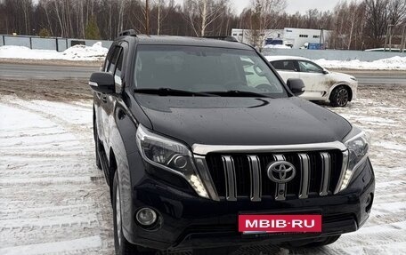 Toyota Land Cruiser Prado 150 рестайлинг 2, 2014 год, 2 950 000 рублей, 4 фотография