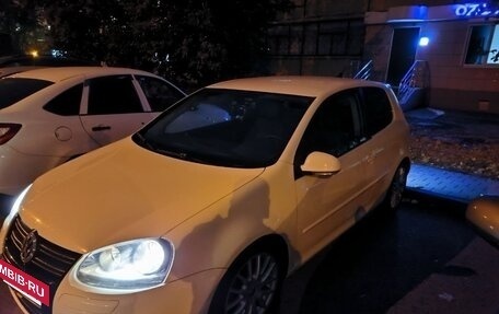 Volkswagen Golf V, 2007 год, 800 000 рублей, 3 фотография