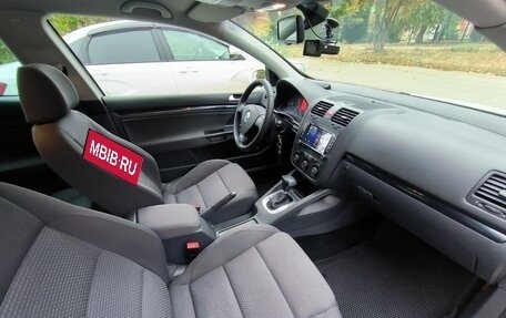 Volkswagen Golf V, 2007 год, 800 000 рублей, 2 фотография