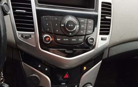 Chevrolet Cruze II, 2012 год, 550 000 рублей, 9 фотография