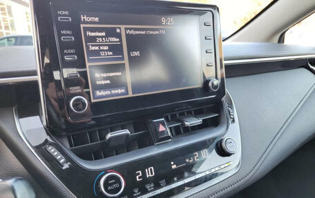 Toyota Corolla, 2021 год, 2 150 000 рублей, 12 фотография