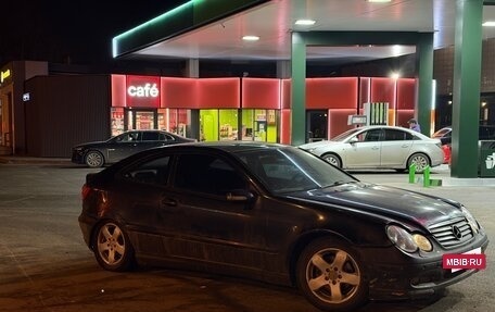 Mercedes-Benz C-Класс, 2002 год, 260 000 рублей, 3 фотография