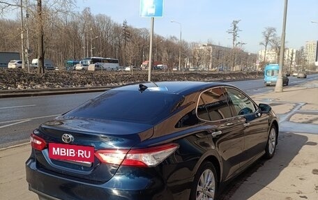 Toyota Camry, 2018 год, 2 200 000 рублей, 14 фотография