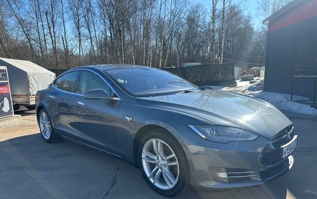 Tesla Model S I, 2013 год, 1 870 000 рублей, 2 фотография