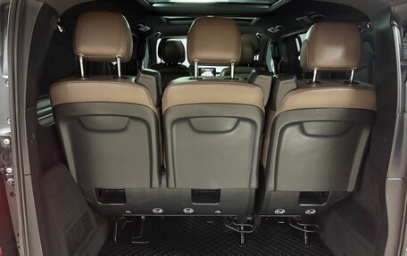 Mercedes-Benz V-Класс, 2019 год, 6 500 000 рублей, 17 фотография