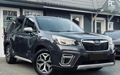 Subaru Forester, 2020 год, 2 350 000 рублей, 2 фотография