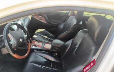 Toyota Camry, 2008 год, 850 000 рублей, 6 фотография