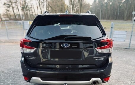 Subaru Forester, 2020 год, 2 350 000 рублей, 6 фотография