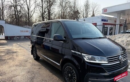 Volkswagen Multivan T6 рестайлинг, 2021 год, 5 550 000 рублей, 7 фотография