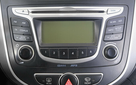 Hyundai Solaris II рестайлинг, 2013 год, 869 000 рублей, 20 фотография