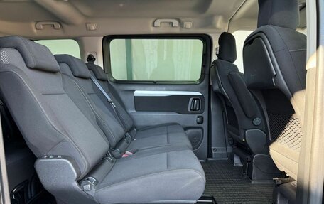 Opel Zafira Life I, 2021 год, 3 099 000 рублей, 13 фотография