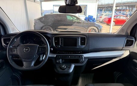 Opel Zafira Life I, 2021 год, 3 099 000 рублей, 11 фотография