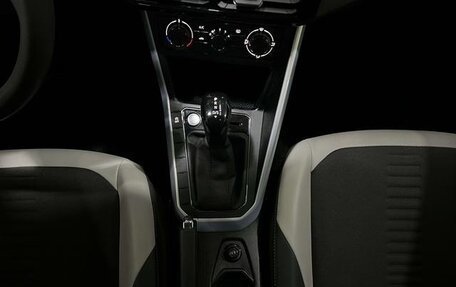 Volkswagen Polo, 2022 год, 1 000 000 рублей, 14 фотография