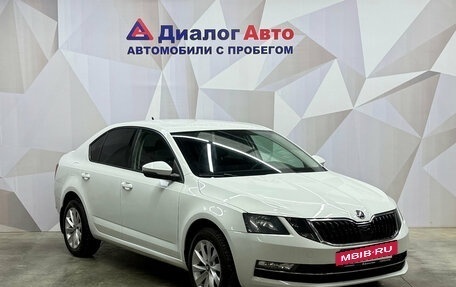 Skoda Octavia, 2017 год, 1 790 000 рублей, 3 фотография