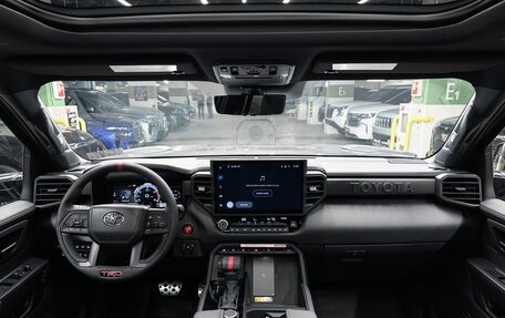 Toyota Tundra, 2025 год, 13 490 000 рублей, 15 фотография