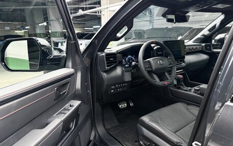 Toyota Tundra, 2025 год, 13 490 000 рублей, 17 фотография