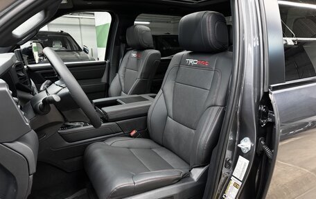 Toyota Tundra, 2025 год, 13 490 000 рублей, 24 фотография