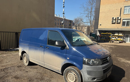 Volkswagen Transporter T5 рестайлинг, 2011 год, 995 000 рублей, 2 фотография