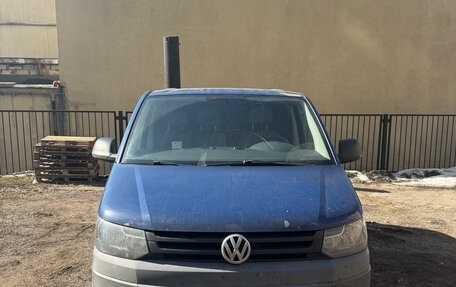Volkswagen Transporter T5 рестайлинг, 2011 год, 995 000 рублей, 3 фотография