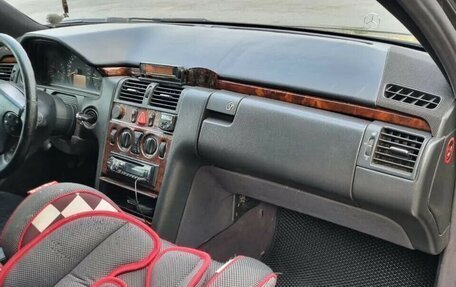 Mercedes-Benz E-Класс, 2001 год, 650 000 рублей, 5 фотография