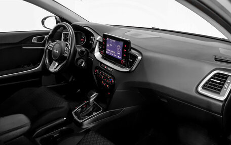 KIA cee'd III, 2022 год, 2 255 000 рублей, 9 фотография