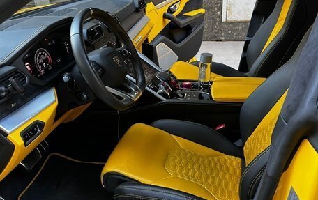 Lamborghini Urus I, 2018 год, 20 000 000 рублей, 11 фотография