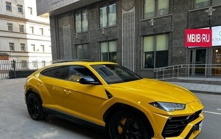 Lamborghini Urus I, 2018 год, 20 000 000 рублей, 7 фотография
