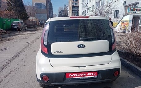 KIA Soul II рестайлинг, 2018 год, 1 170 000 рублей, 7 фотография