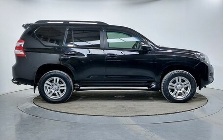 Toyota Land Cruiser Prado 150 рестайлинг 2, 2011 год, 2 699 000 рублей, 4 фотография