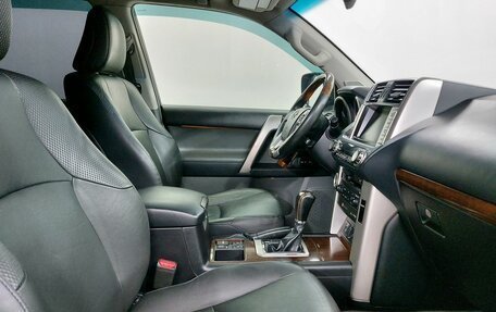 Toyota Land Cruiser Prado 150 рестайлинг 2, 2011 год, 2 699 000 рублей, 15 фотография