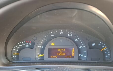 Mercedes-Benz C-Класс, 2003 год, 550 000 рублей, 23 фотография