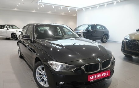 BMW 3 серия, 2015 год, 2 177 000 рублей, 3 фотография