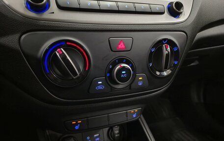 Hyundai Solaris II рестайлинг, 2017 год, 1 160 000 рублей, 18 фотография