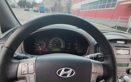 Hyundai Grand Starex Grand Starex I рестайлинг 2, 2010 год, 1 250 000 рублей, 9 фотография