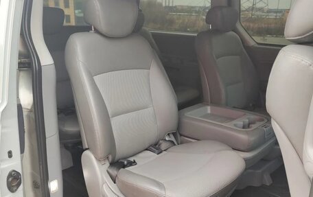 Hyundai Grand Starex Grand Starex I рестайлинг 2, 2010 год, 1 250 000 рублей, 10 фотография