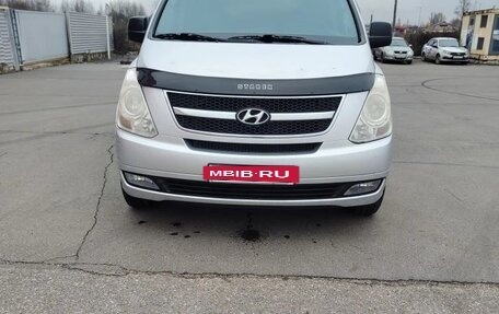 Hyundai Grand Starex Grand Starex I рестайлинг 2, 2010 год, 1 250 000 рублей, 2 фотография