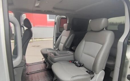 Hyundai Grand Starex Grand Starex I рестайлинг 2, 2010 год, 1 250 000 рублей, 15 фотография