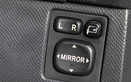 Toyota Ractis I, 2010 год, 1 009 000 рублей, 9 фотография