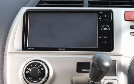 Toyota Ractis I, 2010 год, 1 009 000 рублей, 13 фотография