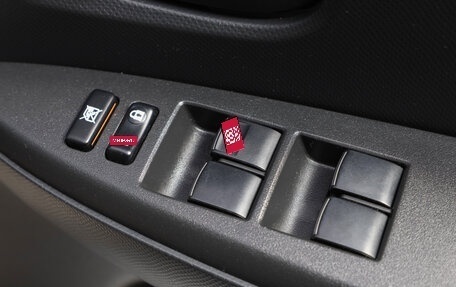 Toyota Ractis I, 2010 год, 1 009 000 рублей, 8 фотография