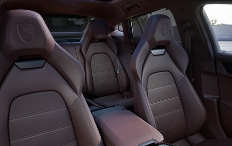 Porsche Panamera, 2025 год, 24 710 100 рублей, 2 фотография