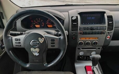 Nissan Navara (Frontier), 2006 год, 606 000 рублей, 7 фотография