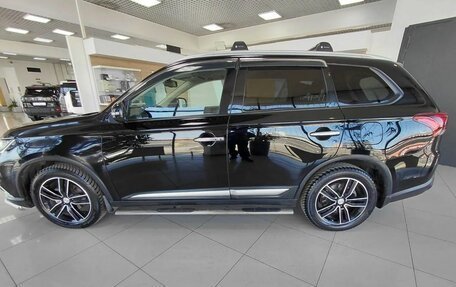 Mitsubishi Outlander III рестайлинг 3, 2018 год, 2 180 000 рублей, 8 фотография