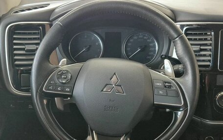 Mitsubishi Outlander III рестайлинг 3, 2018 год, 2 180 000 рублей, 11 фотография