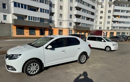 Renault Logan II, 2017 год, 750 000 рублей, 4 фотография